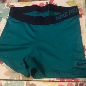 Women’s teal Nike spandex